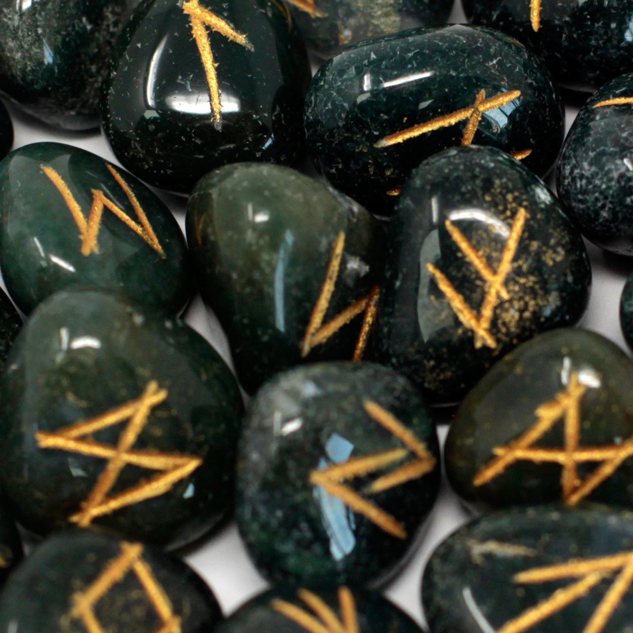 Runes Stone Set in Pouch – Bloodstone 4 Runes Stone Set in Pouch – Bloodstone