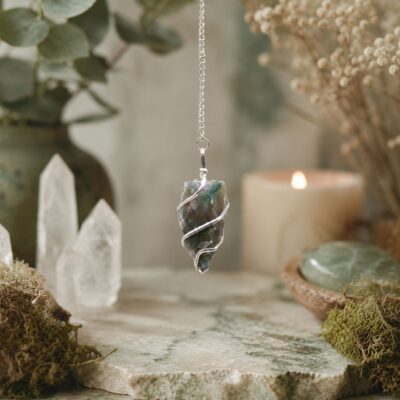 Raw Gemstone Pendulum – Moss Agate